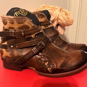 Beautiful & unique Belfast Freebird booties ❤️
